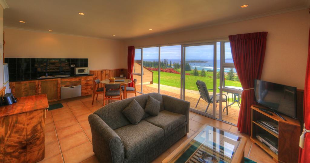 בורנט פיין Islander Lodge Apartments מראה חיצוני תמונה