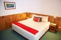 בורנט פיין Islander Lodge Apartments מראה חיצוני תמונה